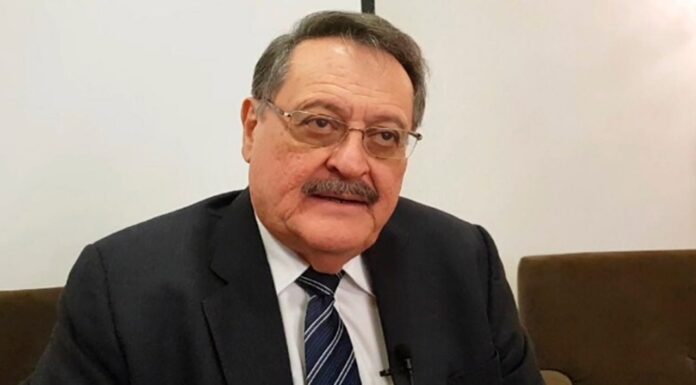 Edmundo Orellana responde a la jugada “democrática” de Mel Zelaya