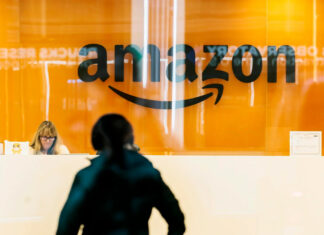 Amazon empieza a comunicar miles de despidos anunciados