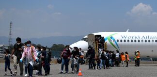 México y EE. UU. deportaron a más de 196,300 centroamericanos en 2022