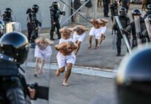 El Gobierno de El Salvador traslada a 2,000 pandilleros a nueva prisión