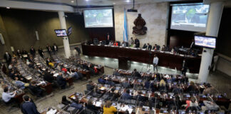 Luis Redondo convoca para este viernes a todos los diputados para continuar con la elección de la CSJ