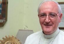 Después de 28 años de servicio obispo Ángel Garachana se despide de Honduras entre aplausos y pide diálogo