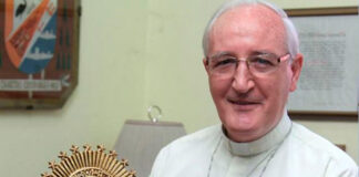 Después de 28 años de servicio obispo Ángel Garachana se despide de Honduras entre aplausos y pide diálogo