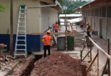 El gobierno hondureño reconstruirá 1,200 centros educativos a nivel nacional