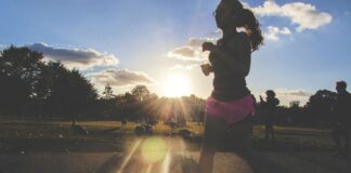 Caminatas de 11 minutos diarias reducen la muerte prematura, según un estudio