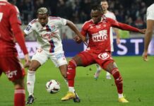 Alberth Elis debuta con el Brest