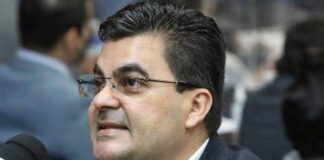 Diputado de Libre, Marco Eliud Girón denuncia que existe una alianza entre el PSH y PN para que una magistrada nacionalista presida la CSJ