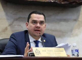 De ‘ñangarada’ califica Zambrano intención de enviar decreto del CAF sin ratificarlo; es ‘cosa juzgada’, asegura Castro