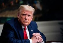 Donald Trump critica a DeSantis y dice que solo él puede evitar otra Guerra Mundial