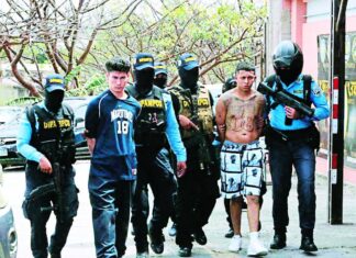 Por extorsión y porte ilegal de armas son acusados los señalados de la masacre en Comayagüela