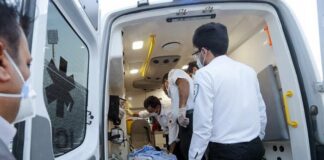 Cientos de niñas más son envenenadas con gas en nueve colegios de Irán