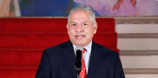 Es completamente falso que militares de Cuba y Venezuela estén en Honduras, manifiesta el canciller Reina