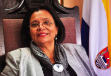 “El estado de excepción es el reconocimiento del fracaso del estado de derecho”, señala Julieta Castellanos