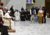 El papa Francisco recibe a refugiados y recuerda: «integrar forma parte de salvación»