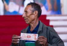 Gobierno otorga una pensión para indígena lenca símbolo del lempira, la moneda de Honduras