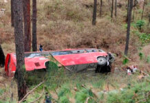 Un fallecido y más de 50 personas heridas tras volcar autobús en El Paraíso