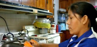 Trabajadoras domésticas de Honduras piden se cumpla con salario mínimo como acto de justicia en el Día Internacional de la Mujer