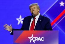 Donald Trump graba una canción con los presos del asalto al Capitolio