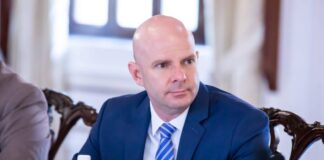 La reforma tributaria dejaría pérdidas de L. 76 mil millones en exportaciones y de 10 mil empleos perdidos por año, dice Pedro Barquero