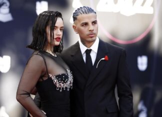 Rosalía anuncia disco de 3 temas junto a Rauw Alejandro para el 24 de marzo