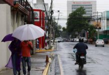 El desplazamiento de una vaguada dejará lluvias este domingo en gran parte del territorio nacional