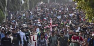 «Viacrucis migrante» pide diálogo con el Gobierno de México durante su avance