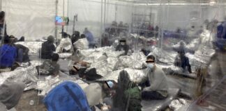 Unos 25.000 migrantes están en centros de detención en Estados Unidos