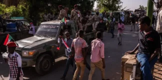 Combates siguen por segundo día en Sudán y dejan más de 50 civiles muertos