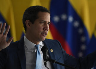 Guaidó busca apoyo en EEUU para elecciones libres pero regresará a Venezuela