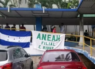 La Aneeah denuncia que el almacén de material quirúrgico del Mario Catarino Rivas está inundado de aguas negras