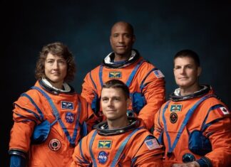 La NASA elige a cuatro tripulantes que viajarán a la Luna después de 50 años