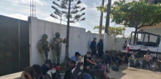 Llegan unos 1,000 migrantes a oficinas de Comar en busca de petición de asilo