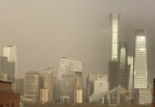 Fuertes tormentas de arena vuelven a azotar Pekín y el norte de China