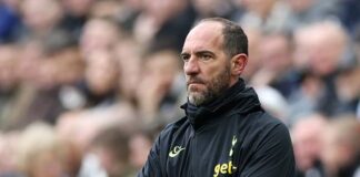 El Tottenham destituye a su entrenador interino tras un mes el banquillo