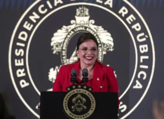 Xiomara Castro dice que vencerá a los que se oponen a la refundación de Honduras