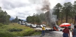 Pobladores se tomaron la carretera salida a Olancho exigiendo el servicio de agua potable