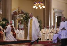 Arzobispo de Tegucigalpa pide a los curas ser humildes y sencillos en la misa Crismal