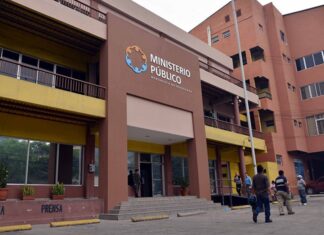 Empleados del Ministerio Público vuelven a sus labores tras lograr un incremento de 3,600 lempiras