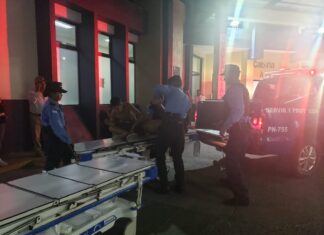 Desconocidos asesinan a tiros a cuatro hombres en populoso barrio de Honduras