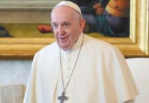 El papa Francisco tuvo que suspender su agenda de este viernes por tener fiebre