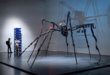 Una araña de grandes dimensiones de Louise Bourgeois, se vende por 32.8 millones de euros, su obra más cara