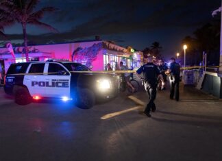 Dos detenidos por tiroteo que dejó 9 heridos en Florida, entre ellos 4 menores