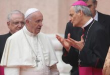 El papa encarga al cardenal Zuppi una misión de paz sobre Ucrania