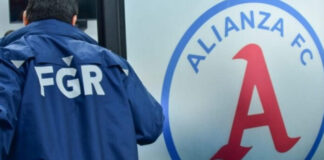 Allanan oficinas del Alianza y de estadio por muerte de 12 aficionados en El Salvador