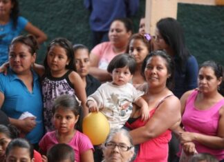 El CONADEH pide más apoyo para madres hondureñas, muchas sumidas en la pobreza y violencia