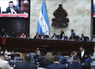 Sesión del Congreso Nacional fue suspendida donde pretendían ratificar la adhesión de Honduras al CAF