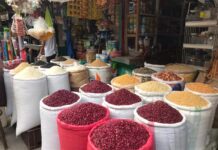 Continúa a la baja el precio de los lácteos, huevos y granos básicos en el país