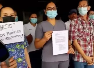 Por falta de pago, empleados del IHSS en Choluteca se declaran en huelga de brazos caídos