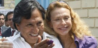 Esposa de Alejandro Toledo deja EE. UU. y vuela a Israel pese a ser solicitada en extradición por Perú