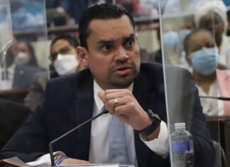 El oficialismo no es capaz de sentarse a dialogar y construir consenso, dice Tomás Zambrano